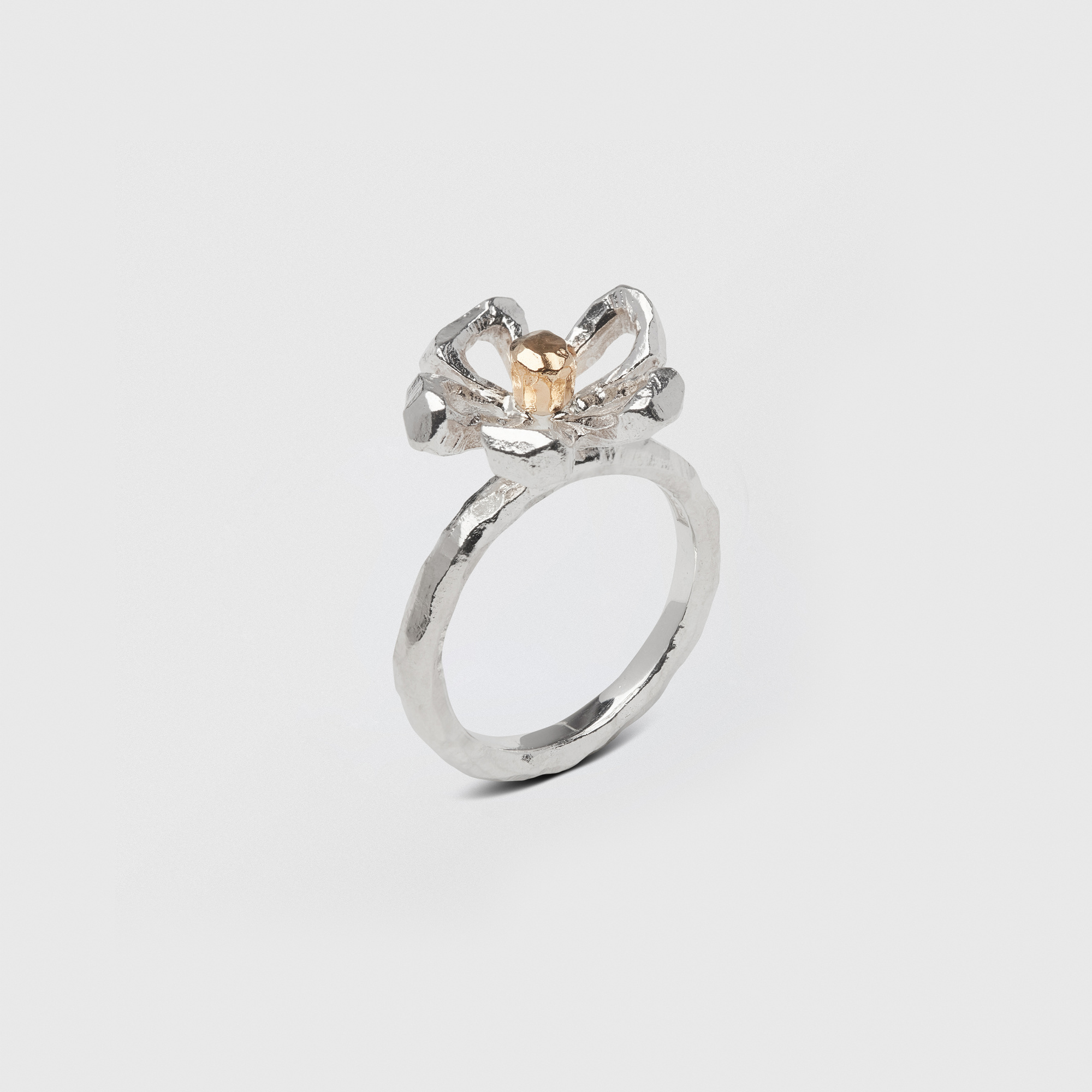 Ringo Flower - Ring in silver and 18K yellow gold, 3 mm, flower 16 mm