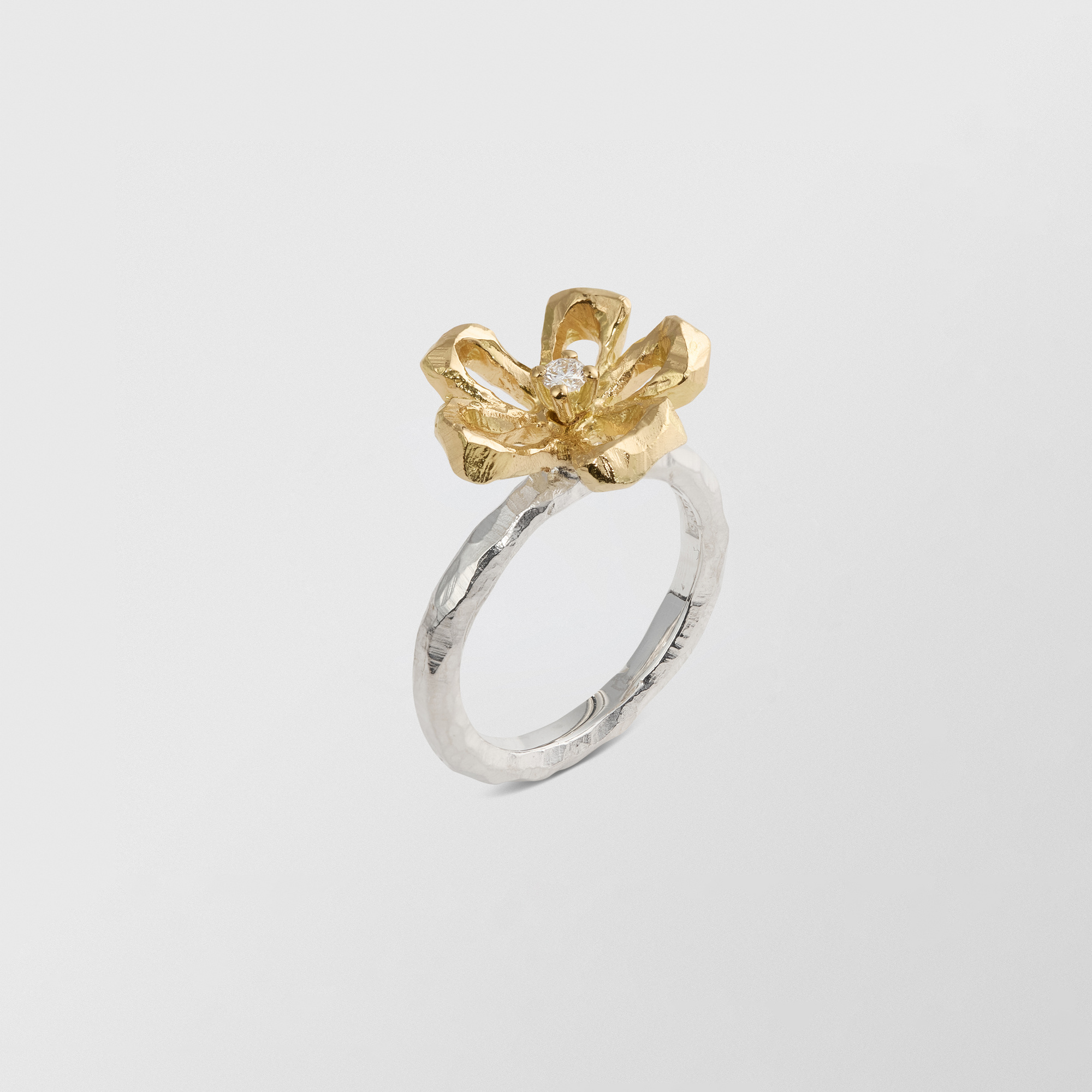 Ringo Flower - Ring in silver and 18K yellow gold with 0,06ct diamond ...